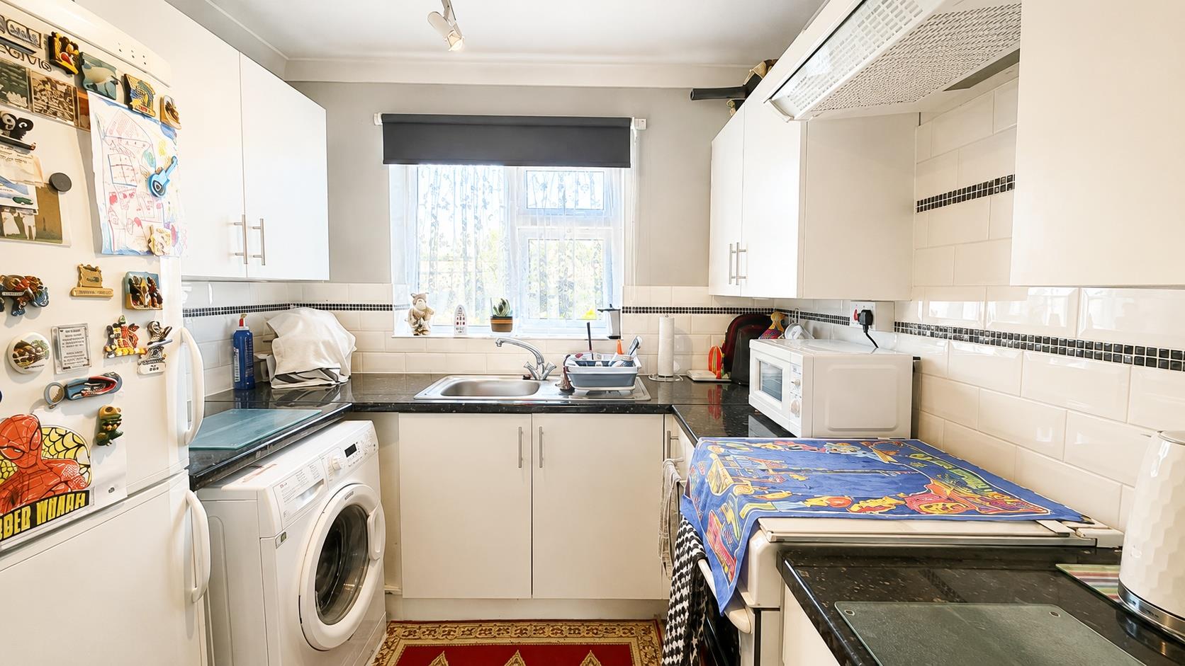 1 bed property in Denham Close, St. Leonards-On-Sea